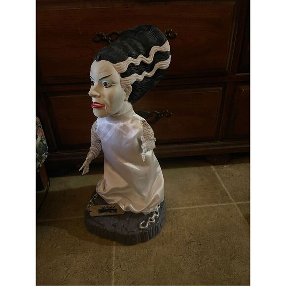 Universal Studios Monsters Bride of Frankenstein Vintage Animated Gemmy Big Head - Picture 16 of 16